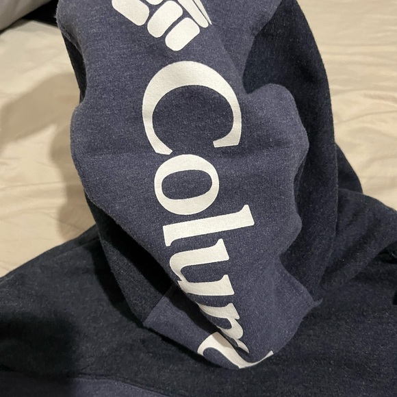 Women’s Columbia Hoodie - Picture 4 of 6